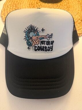 Boutique trucker hat